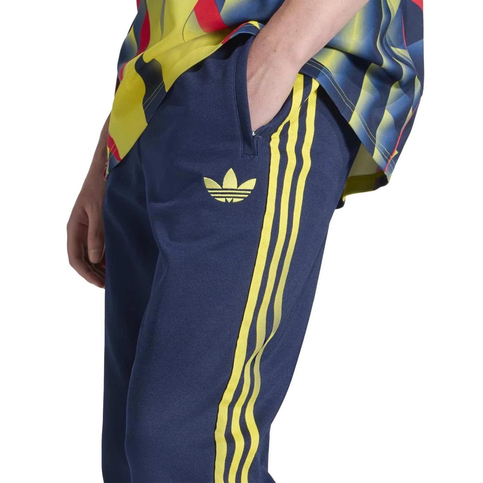 adidas Arsenal Football 2025/26 Adults Slim-Fit Track Pant - Image 4