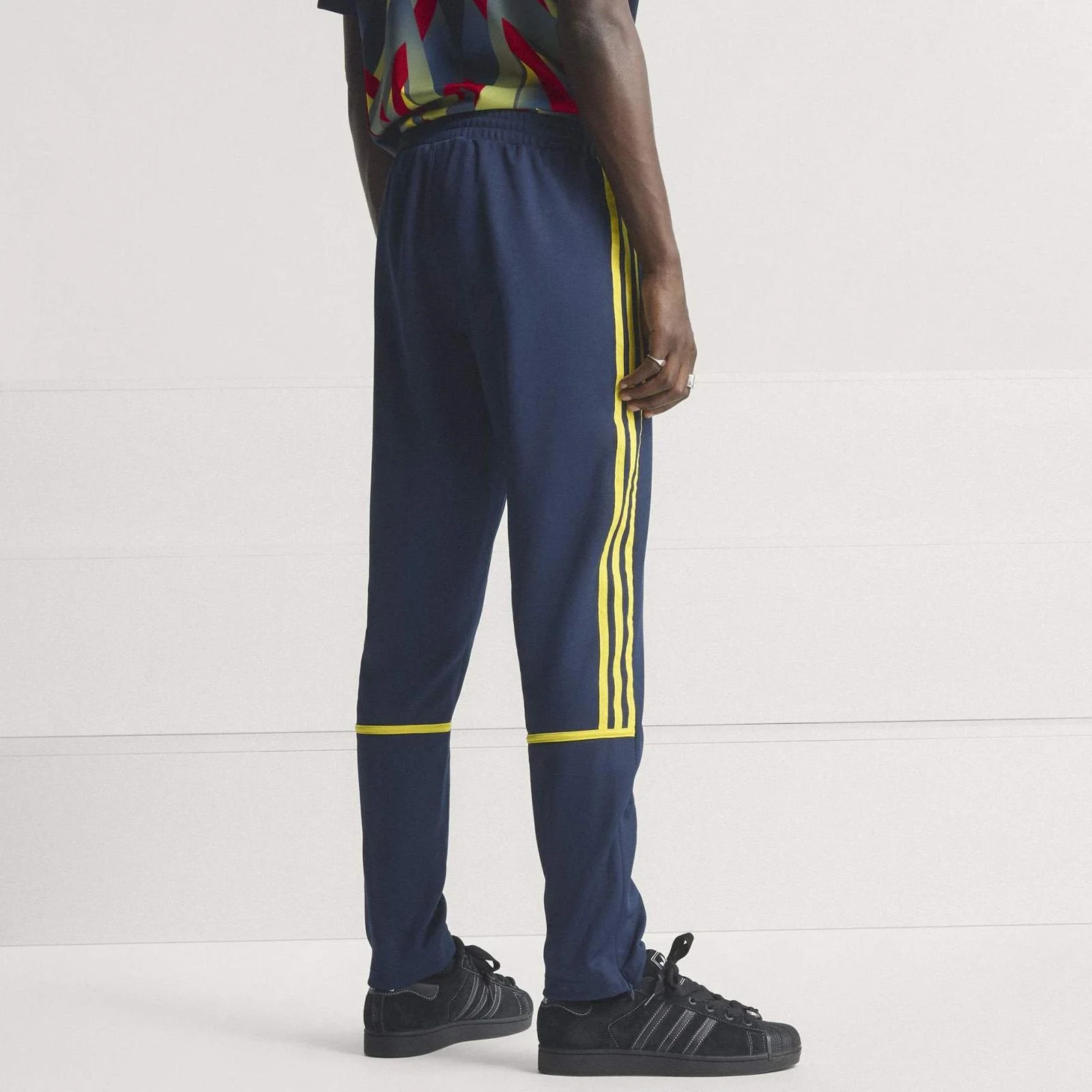 adidas Arsenal Football 2025/26 Adults Slim-Fit Track Pant - Image 9