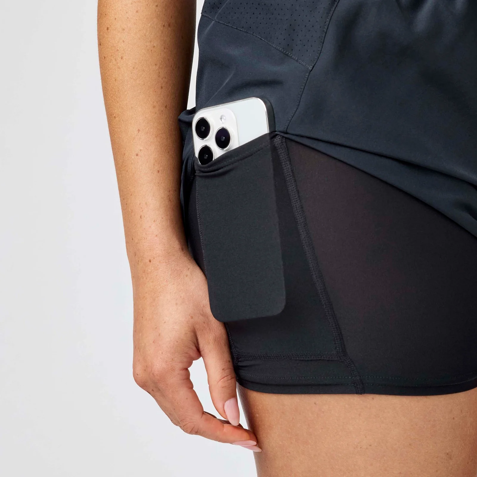 Brooks Dash 2-in-1 Womens Lightweight Running Shorts - Image 4