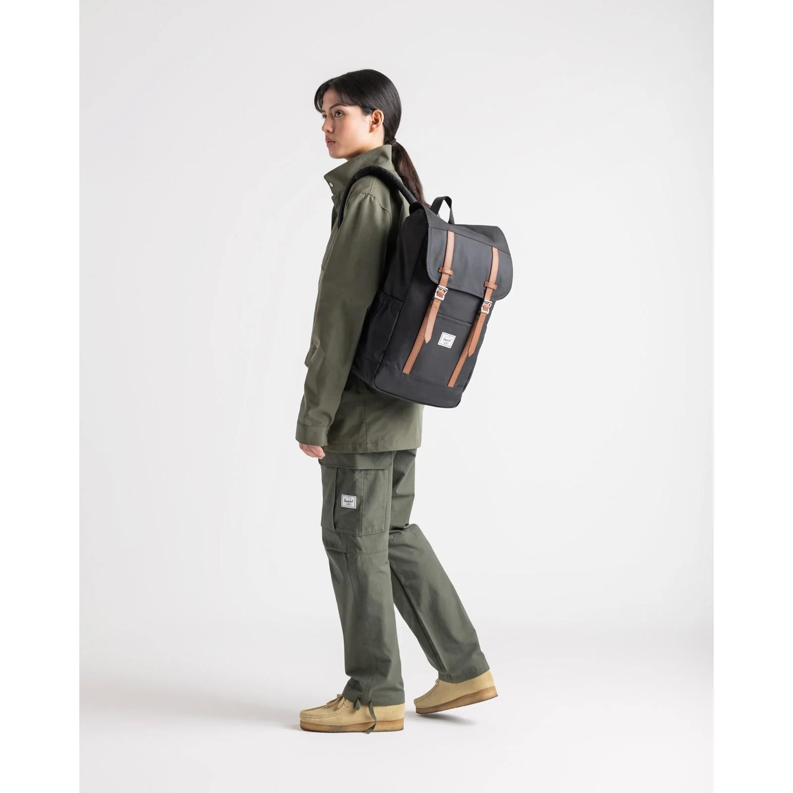 Herschel Bags Unisex Retreat Backpack Black - Image 4