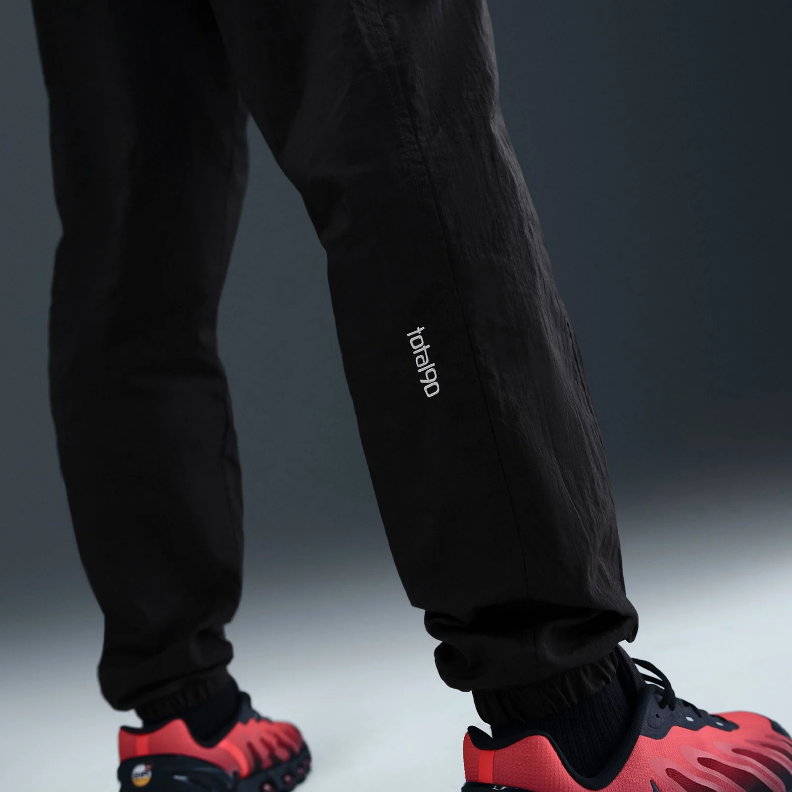 Nike Chelsea FC Third Mens Total 90 Soccer Woven Track Pants - Image 5
