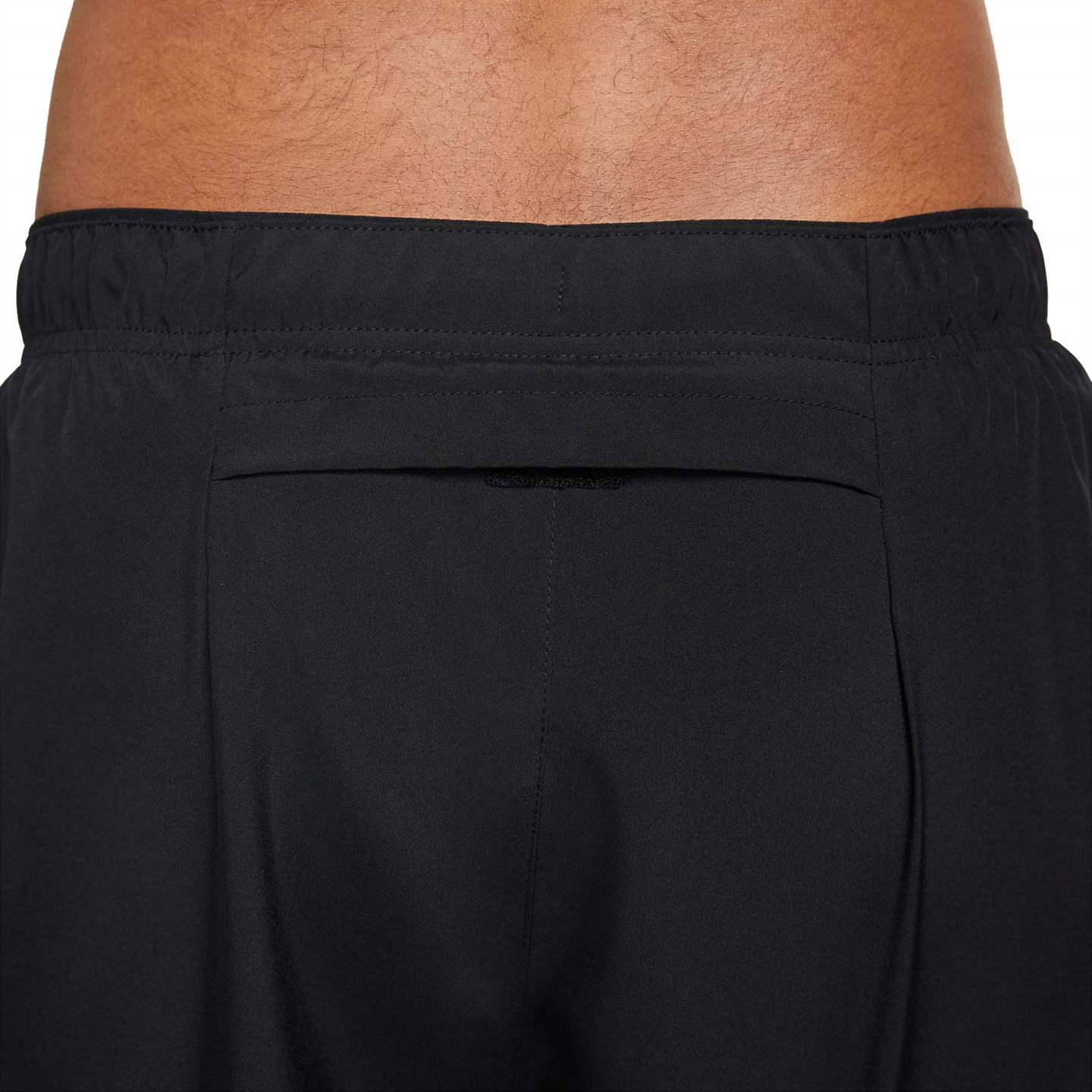 Nike Dri-FIT Challenger Mens 7" 2-in-1 Versatile Shorts - Image 6