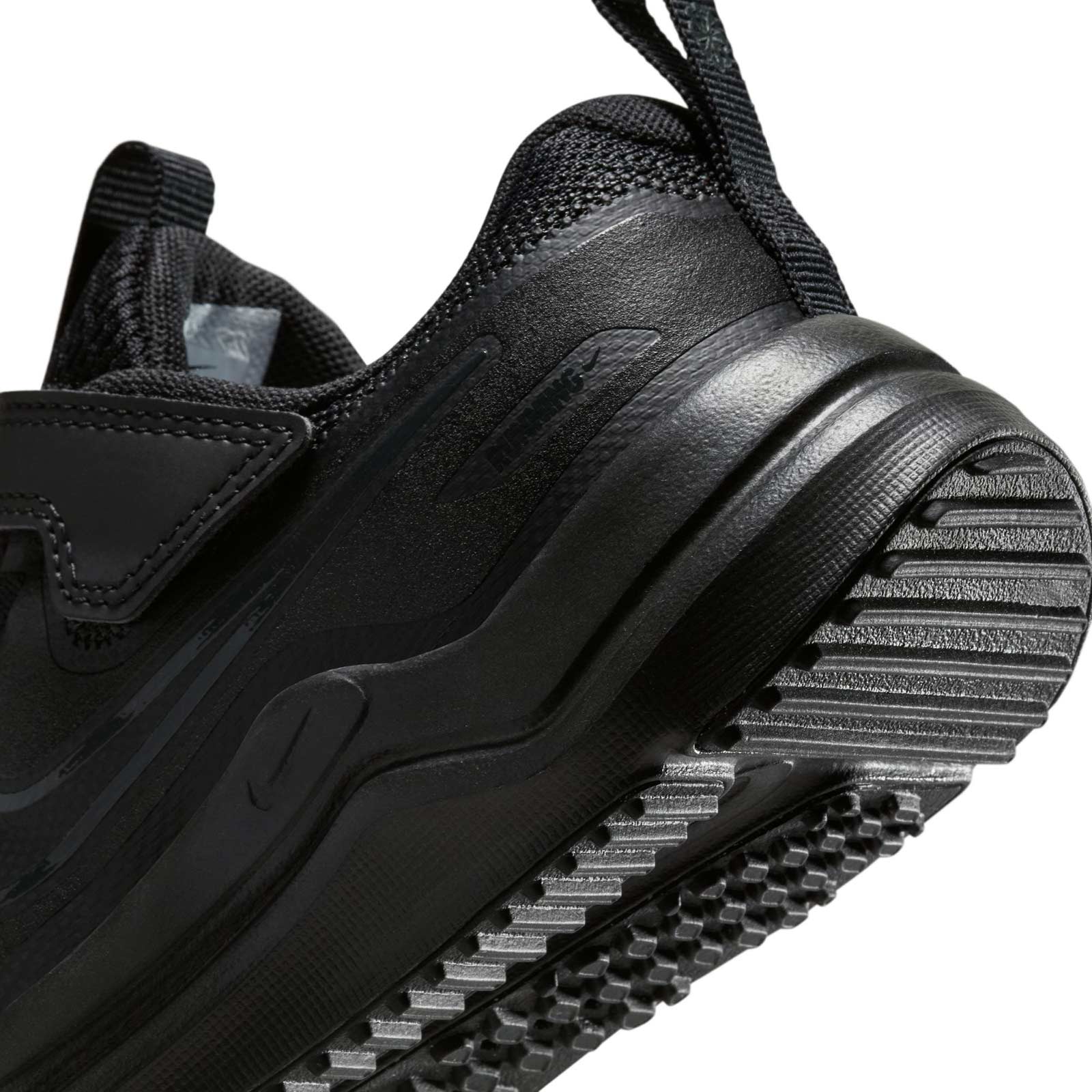 Nike Cosmic Runner Kids Running Shoes - Image 5
