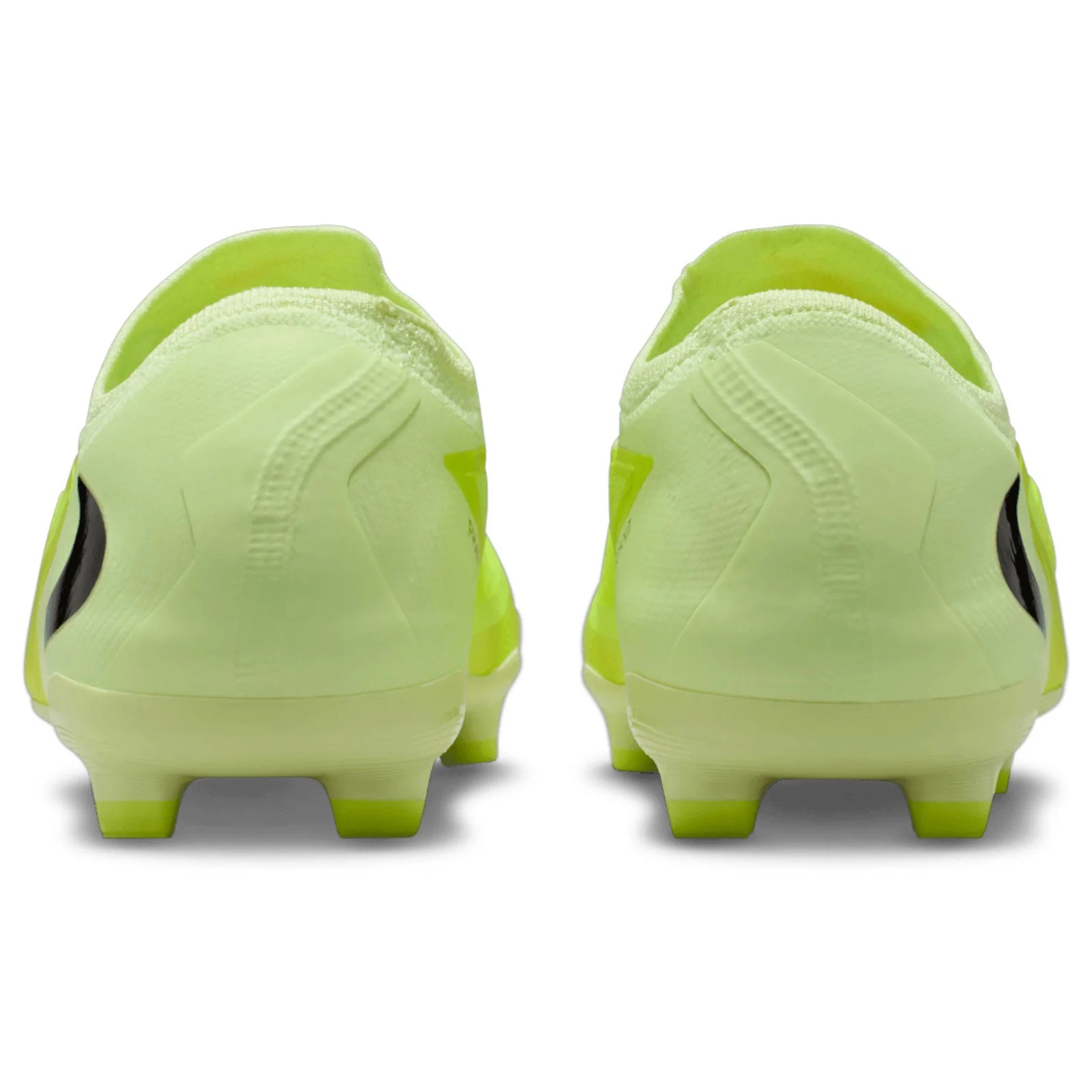 Nike Jr. Phantom 6 Low Pro Kids Multi-Ground Football Boots - Image 5