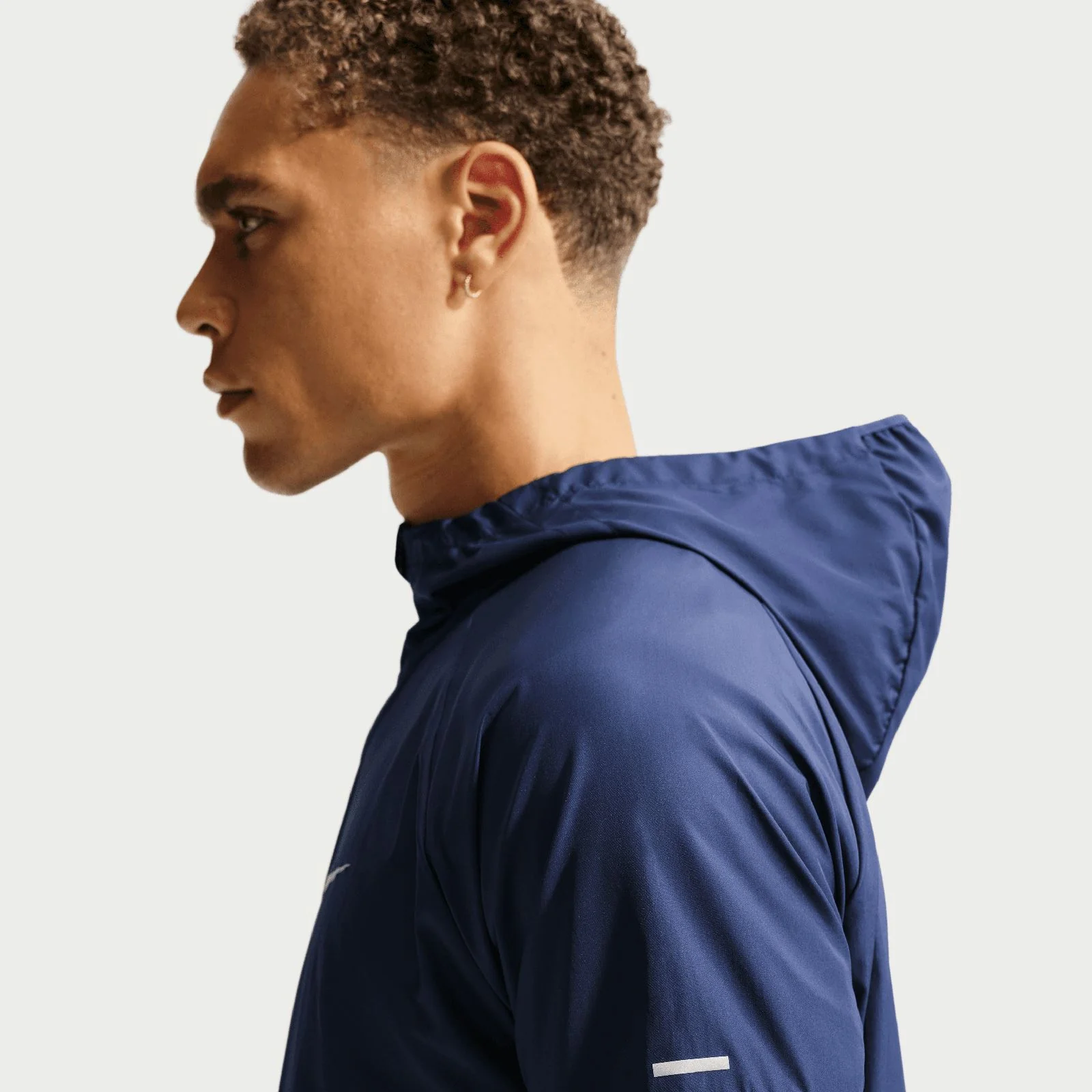 Nike Miler Mens Repel Running Jacket - Image 4