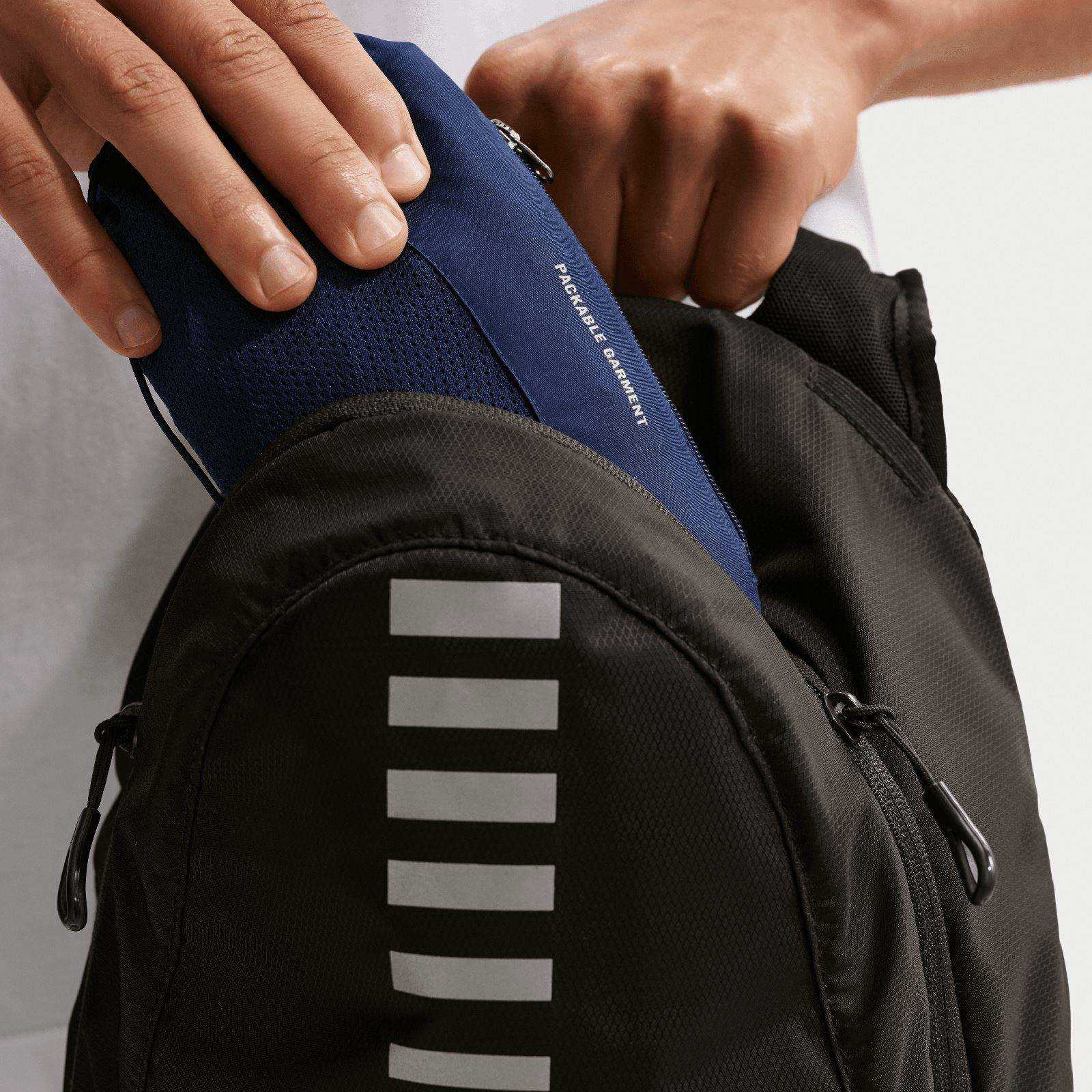 Nike Miler Mens Repel Running Jacket - Image 9