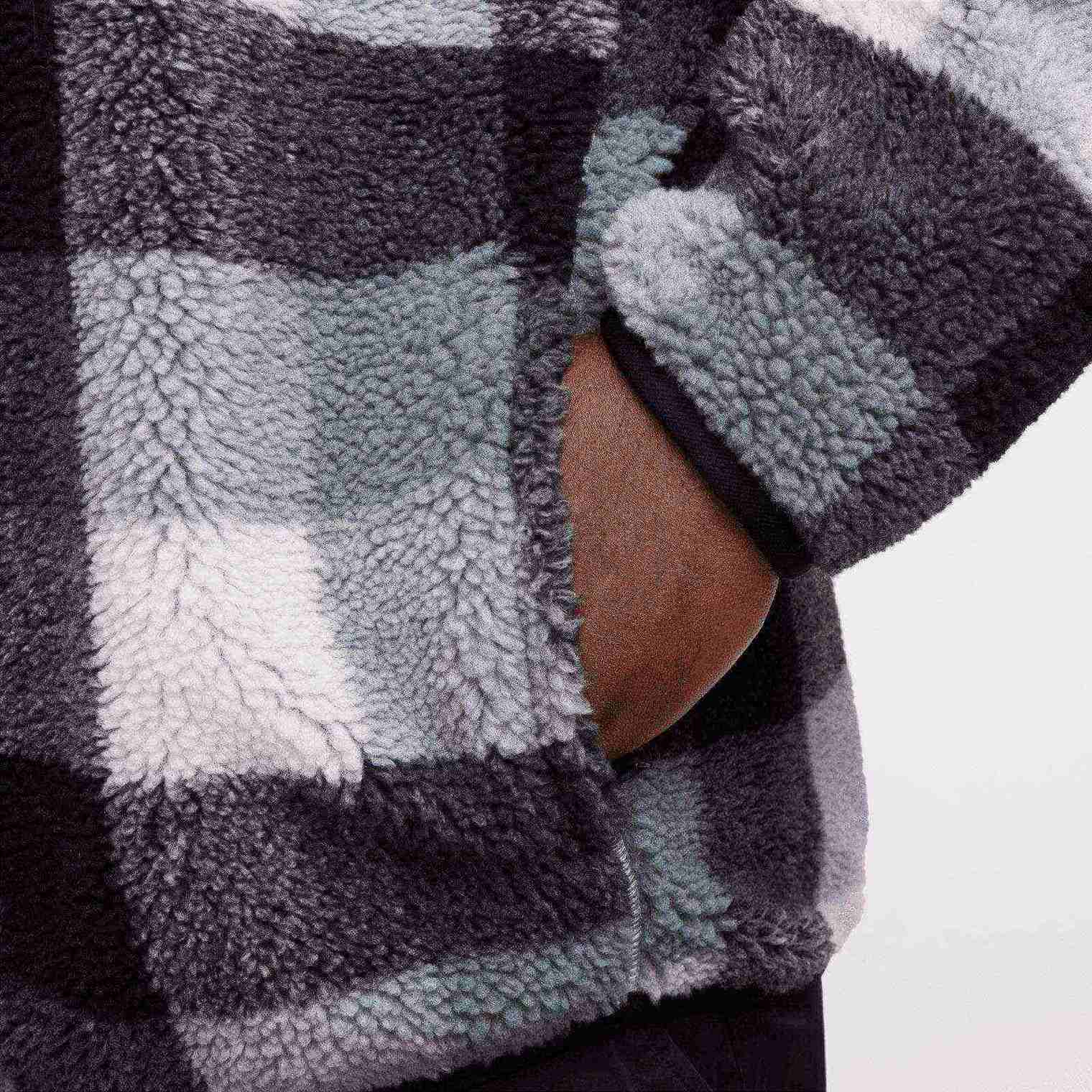 Nike Club Mens Winterized Half-Zip Top - Image 6