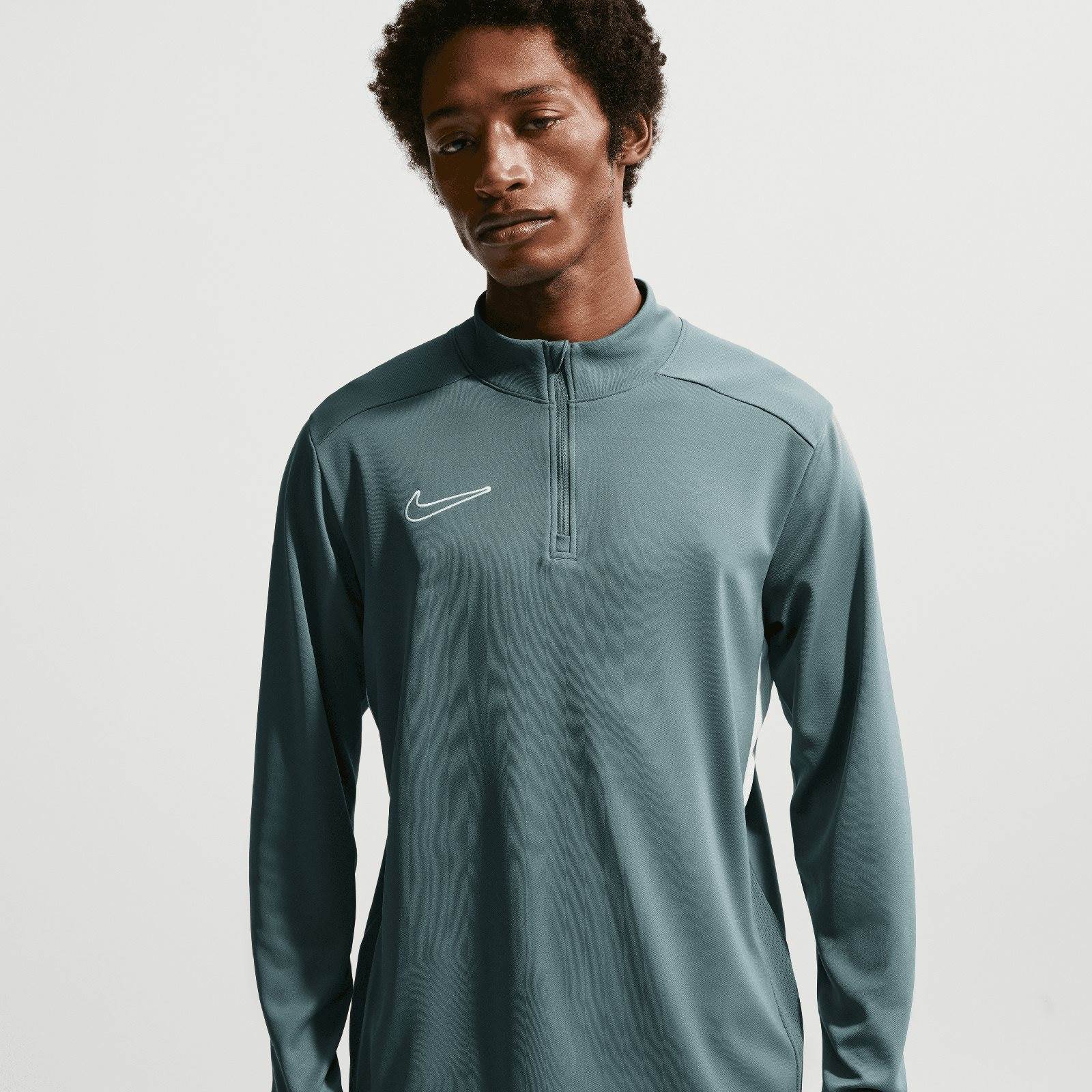 Nike Academy Dri-FIT Long-Sleeve 1/2-Zip Mens Soccer Drill Top - Image 3