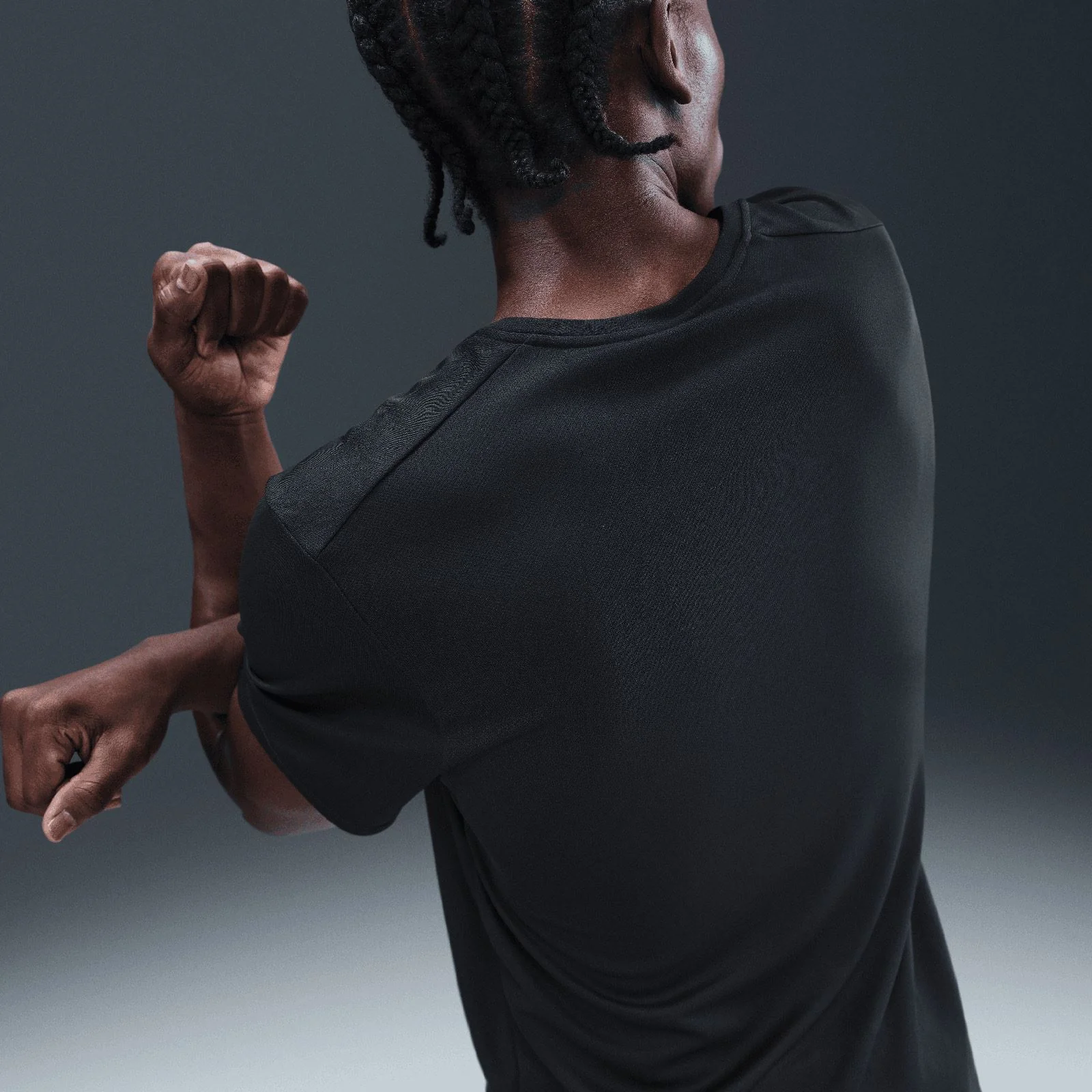 Nike Miler Mens Winterized Short-Sleeve Running Top - Image 4