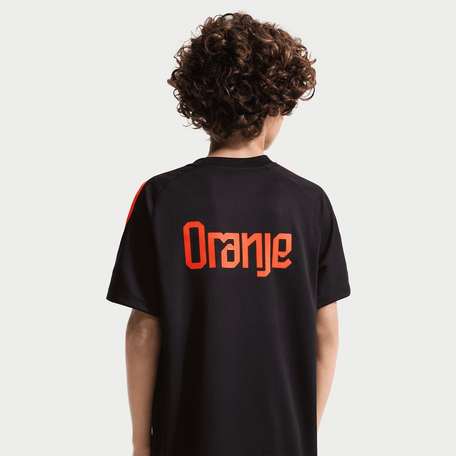 Nike Kids Netherlands World Cup 2026 Strike Soccer Dri-FIT Short-Sleeve Top - Image 4