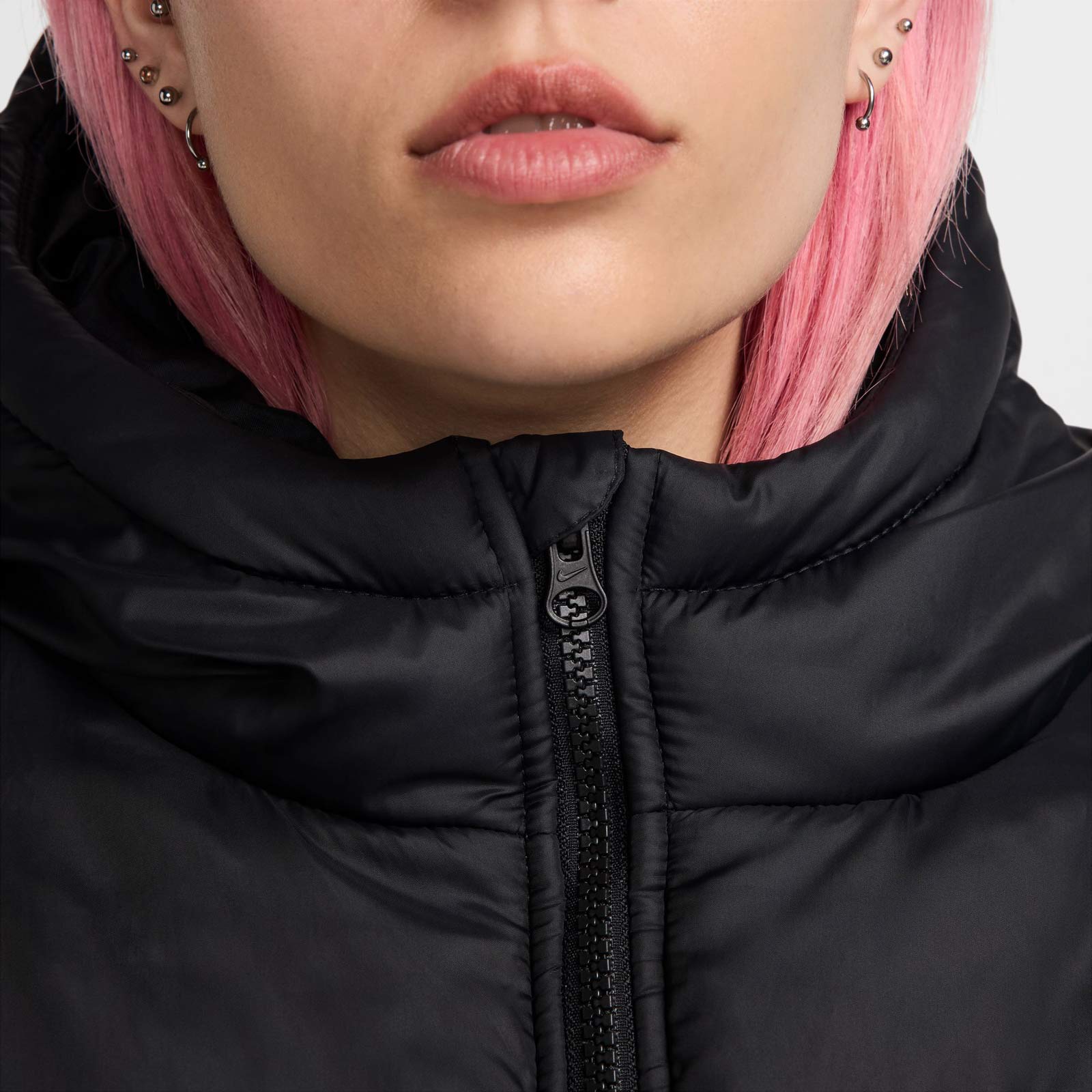 Nike Sportswear Classic Puffer Womens Therma-FIT Loose Hooded Jacket - Image 5