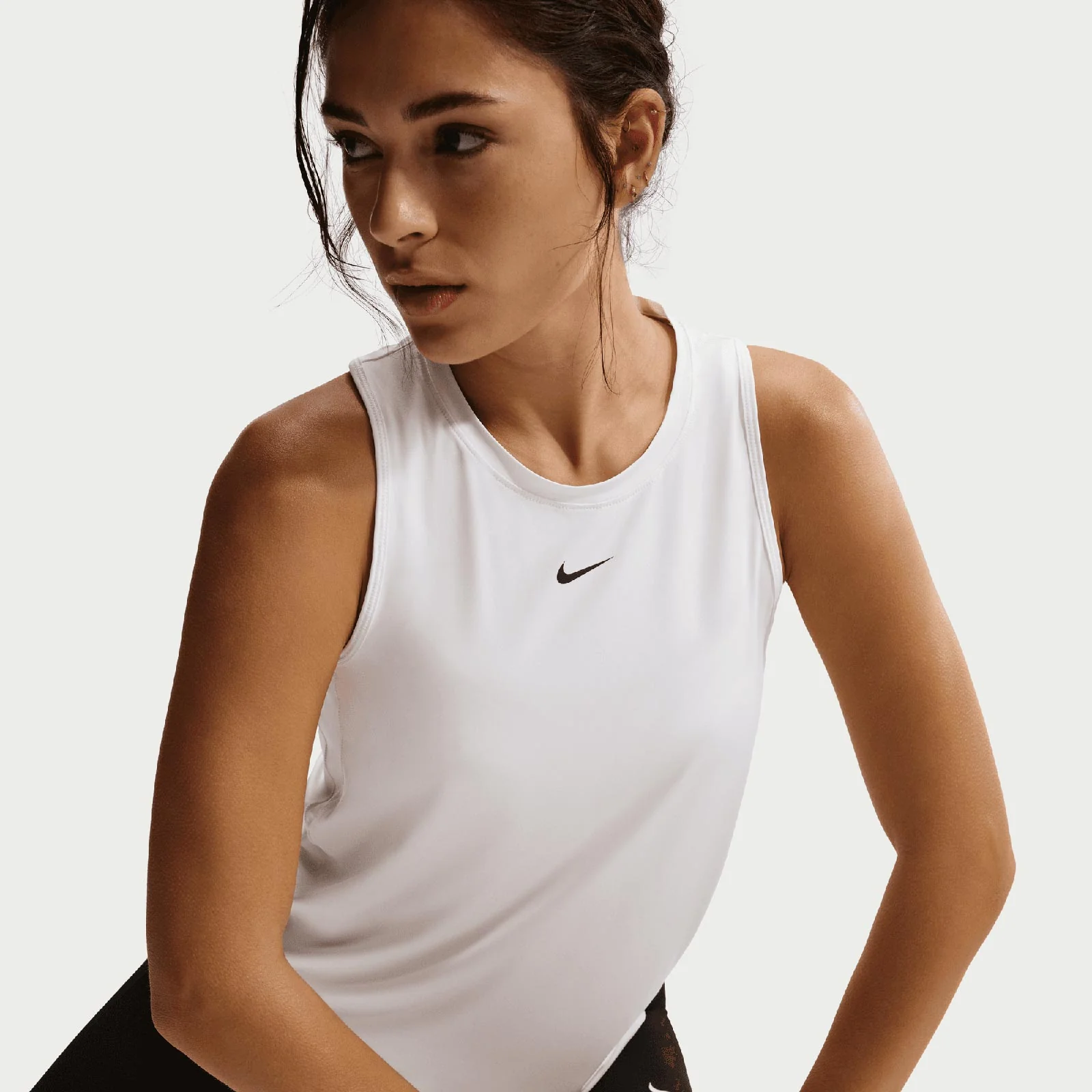 Nike One Classic Womens Dri-FIT Tank Top - Image 5