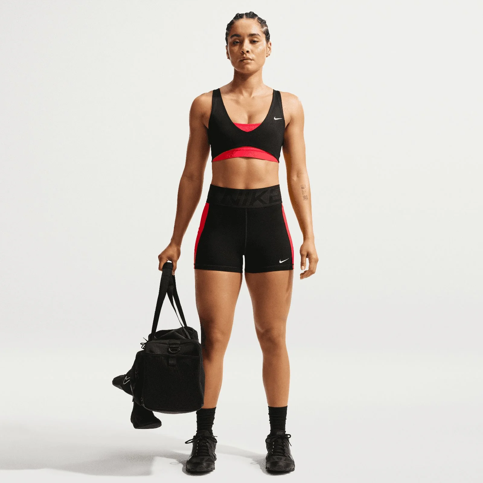 Nike Pro Sculpt Womens Medium-Support Lightly Lined Strappy Sports Bra - Image 3