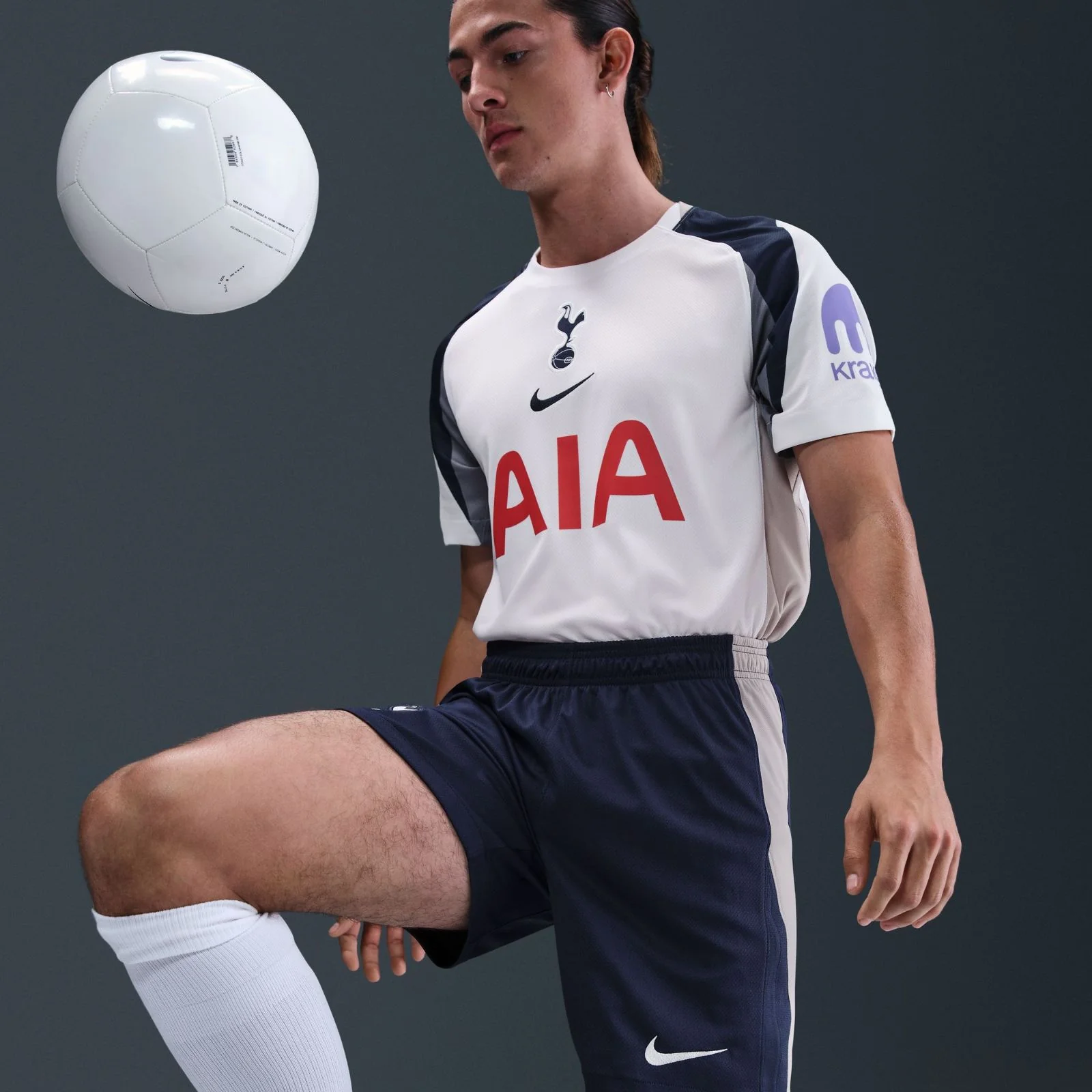 Nike Tottenham Hotspur 2025/26 Home Short - Image 6