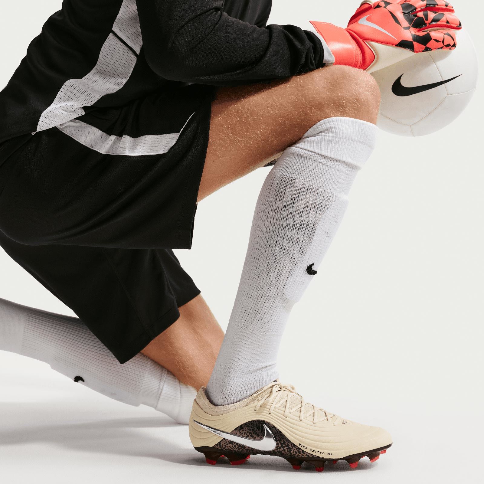 Nike United Tiempo Maestro Elite Firm-Ground Low-Top Football Boots - Image 11