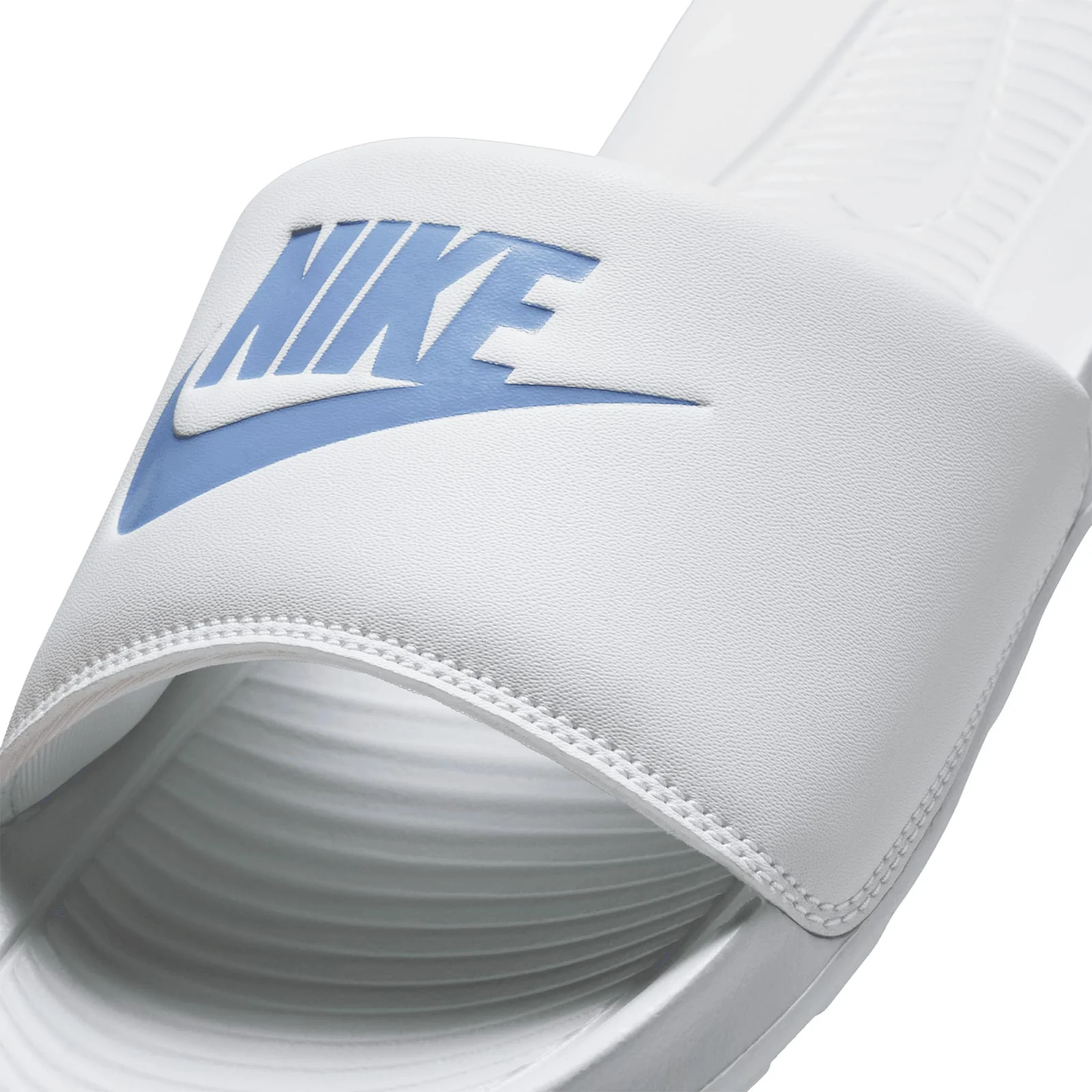 Nike Victori One Womens Slides - Image 5