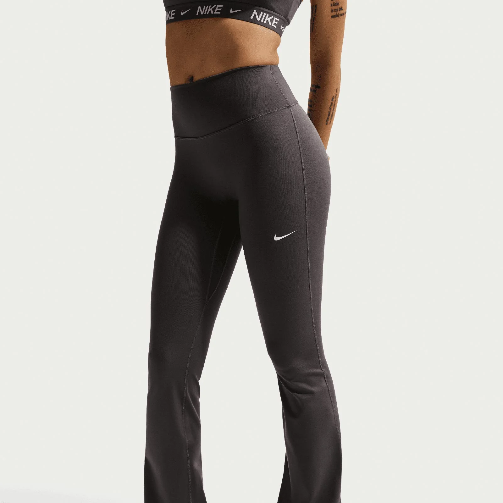 Nike One Womens High-Waisted Flared Leggings - Image 3