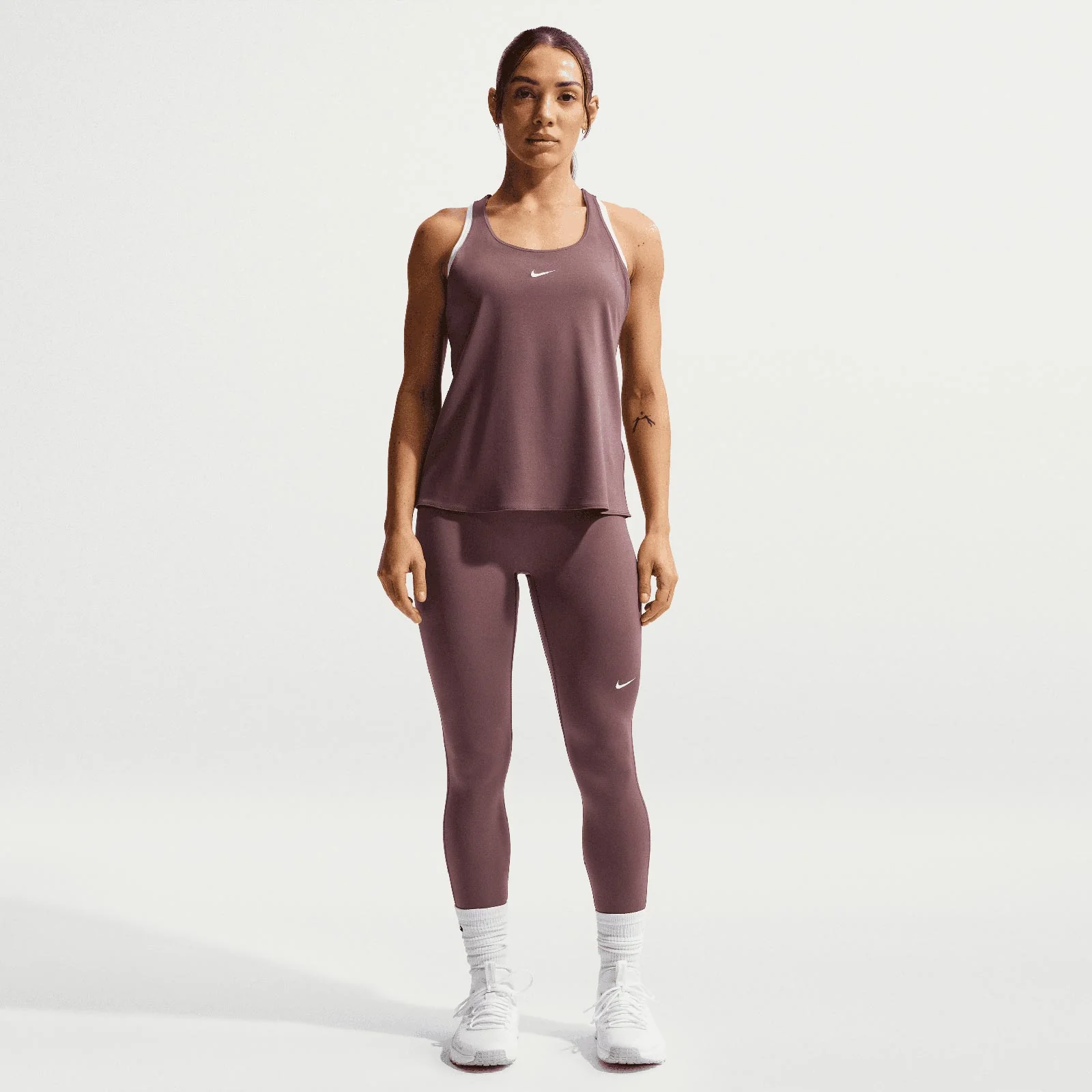 Nike Pro Womens Mid-Rise Full-Length Leggings - Image 4