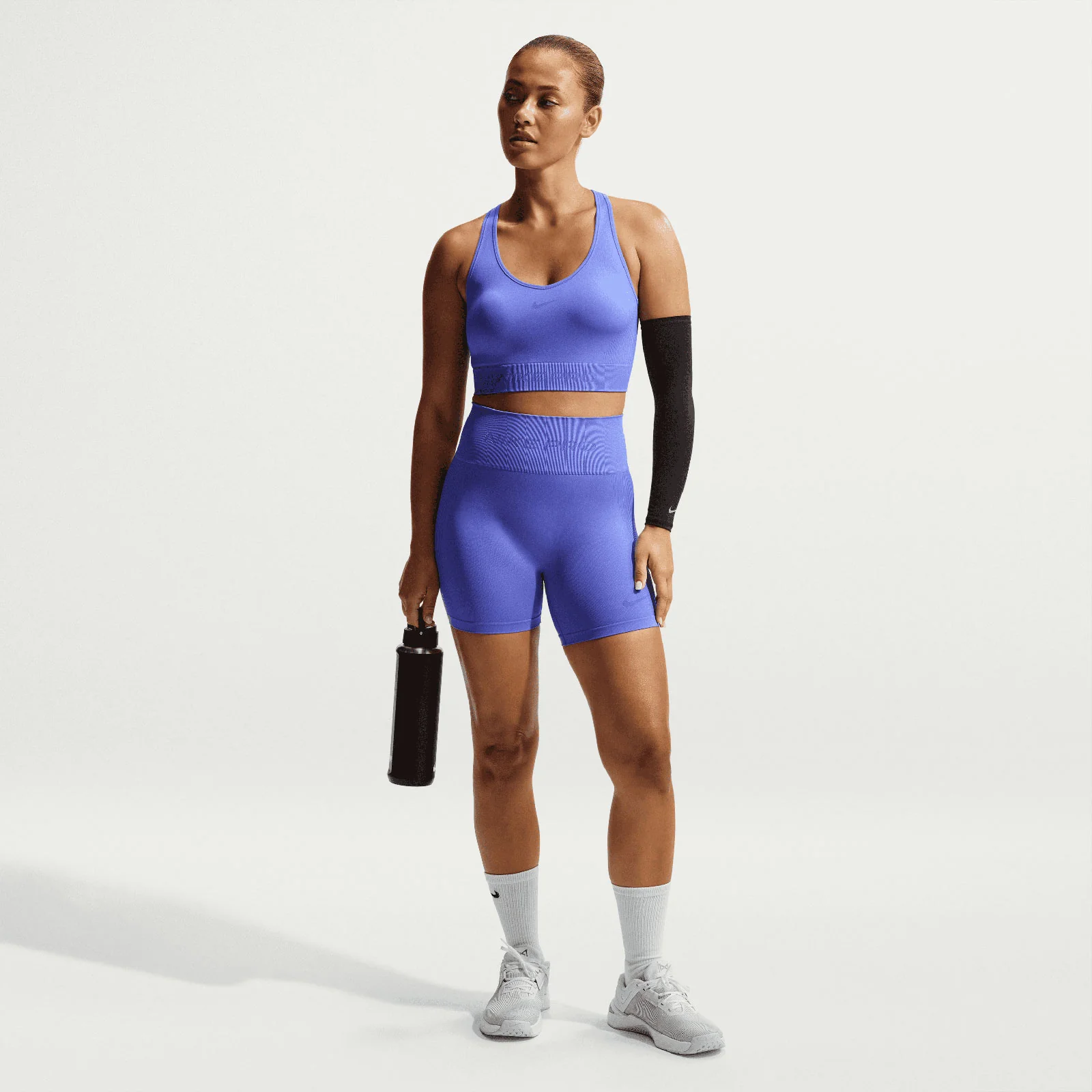 Nike Pro Seamless Womens Dri-FIT Cropped Tank Top - Image 6