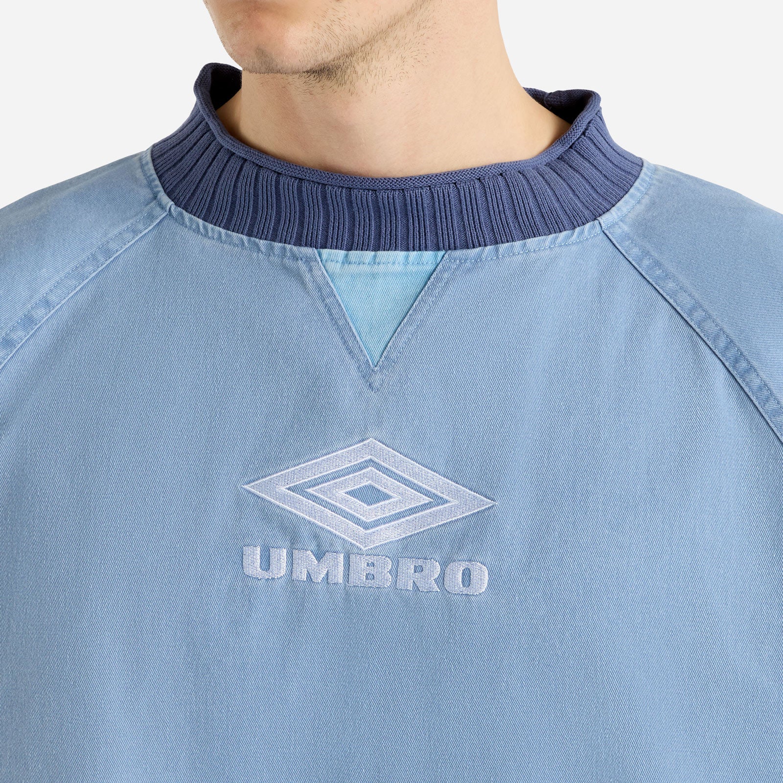 Umbro Legendary Iconic Mens Long Sleeved Drill Top - Image 3