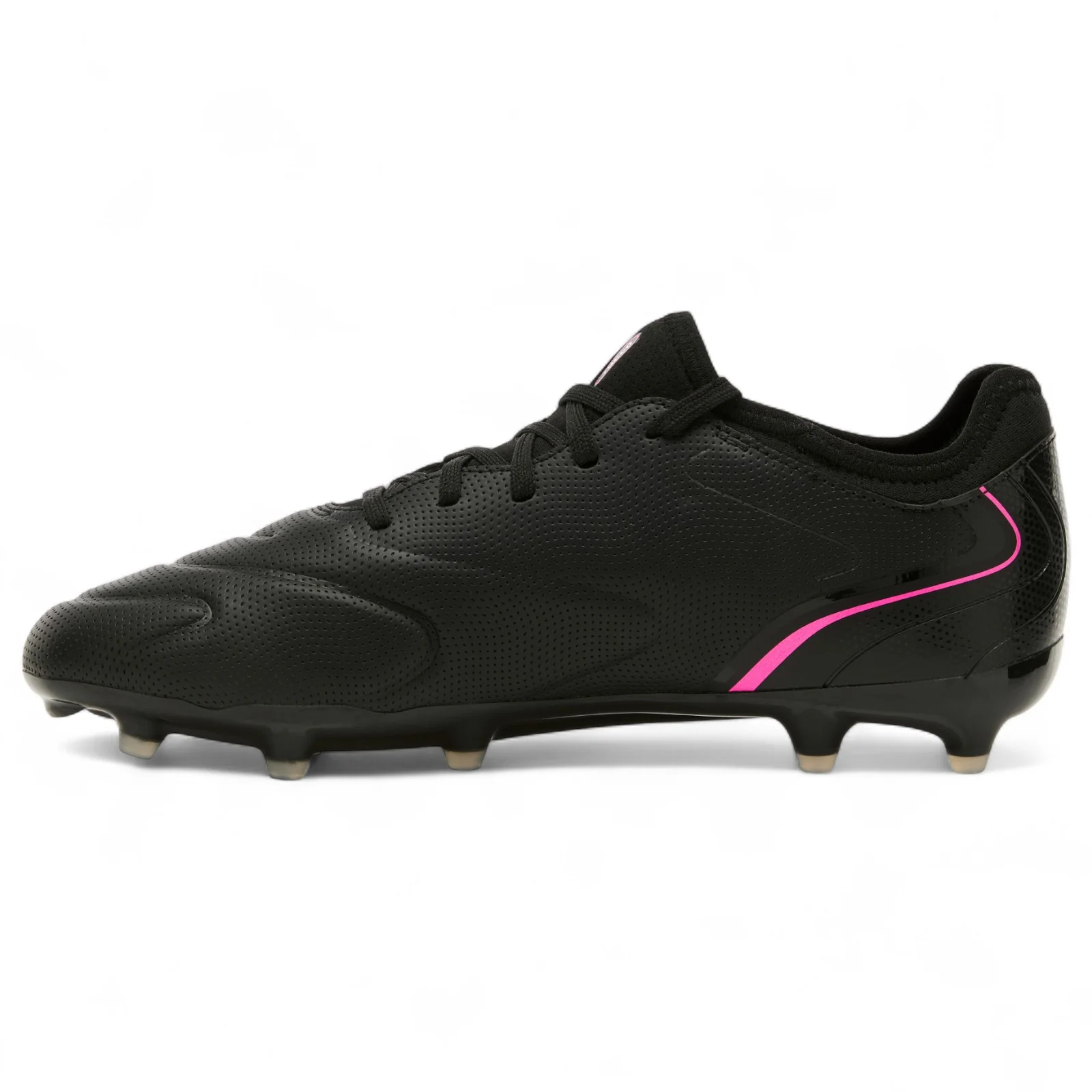 Umbro Tocco V Club Adults Firm Ground Football Boots - Image 2