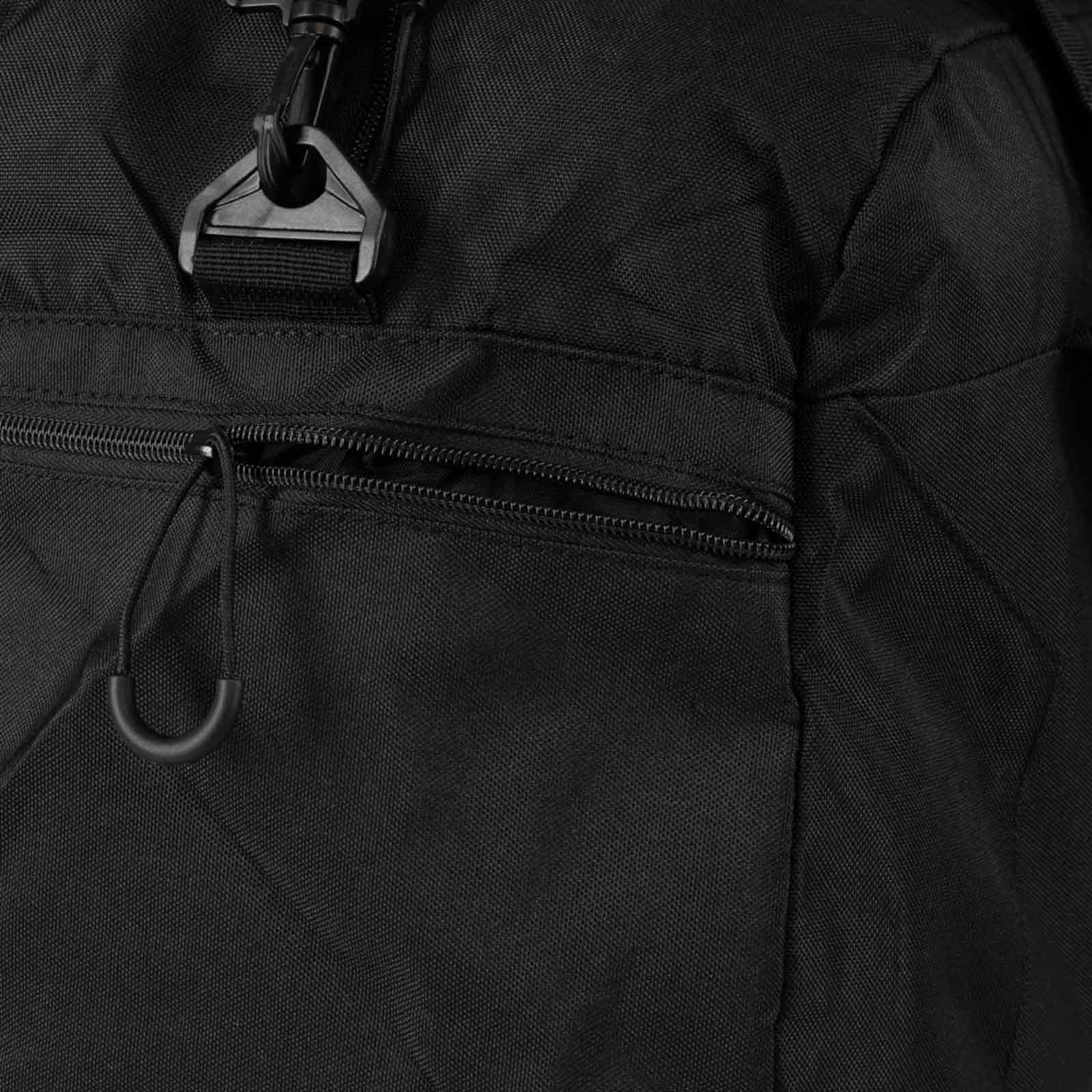 Umbro Trinity Logo Holdall Gym Bag - Medium - Image 5